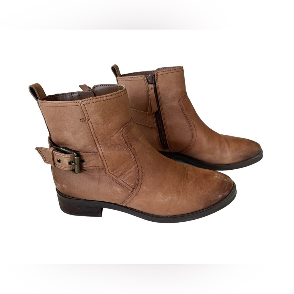 27 Edit Karleen heeled boots size 6.5